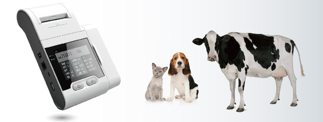O analisador da urina de VECHEKTM lê tiras veterinárias do reagente da urinálise